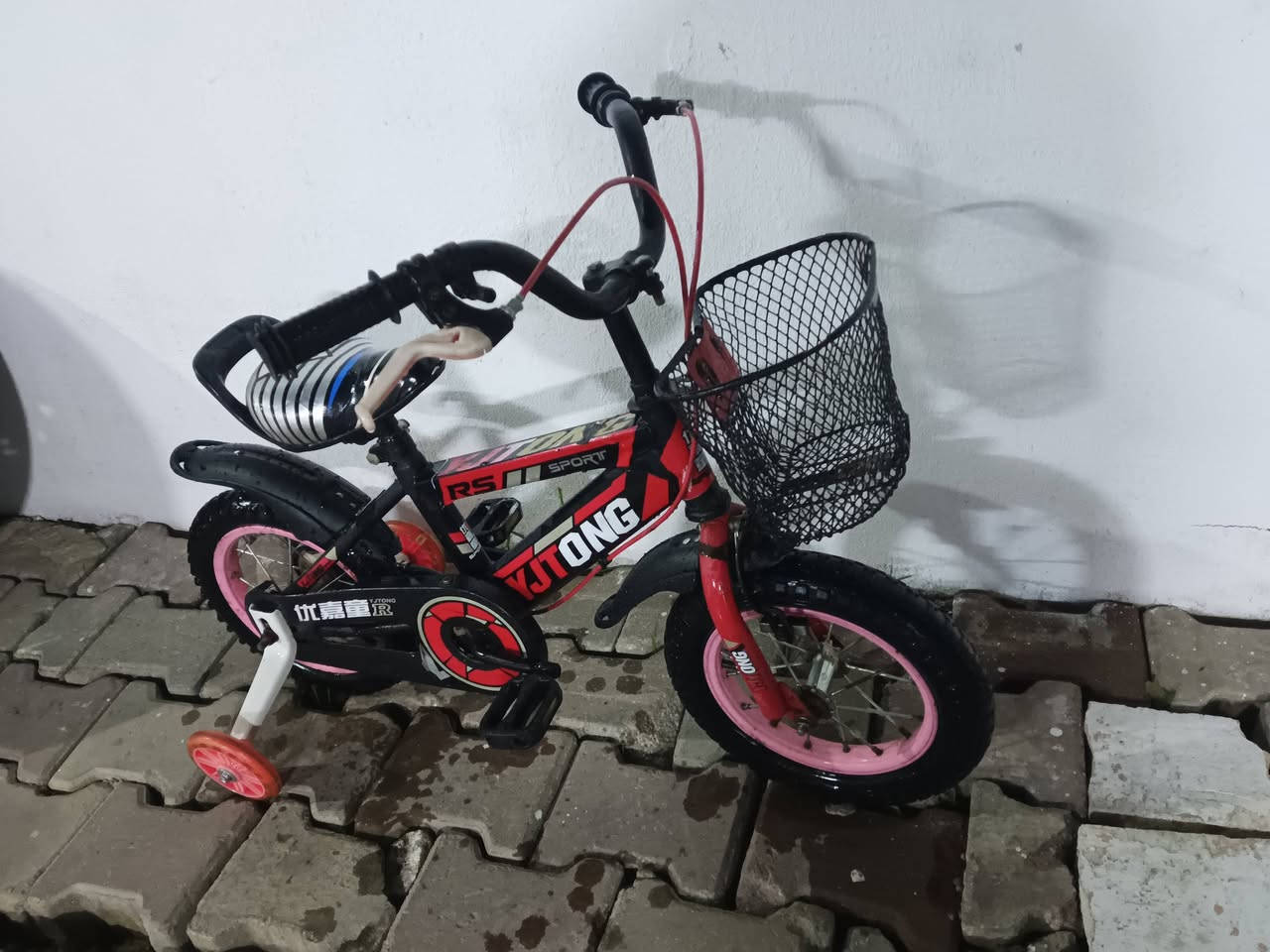 سلام عليكم باسكيل حجم 12 كلش نضيف احله من الصوره سعره 28 الف مكاني كركوك حزيران ***********
