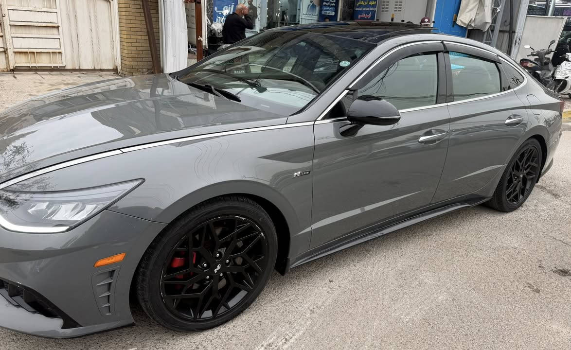Hyundai Sonata N Line 2022سوناتا 
التفاصيل كلها داخل المنشور
🔹 المحرك: 2500 تيربو (🔥 صاروخ)
🔹 اللون: سمنتي مميز
🔹 وارد: أمريكي
🔹 ناقل الحركة: أوتوماتيك
✨ المواصفات (فووول للاخير)
✔️ سقف بانوراما
✔️ رادارات
✔️ إنارة داخلية محيطية
✔️ كيجات إلكتروني
✔️ كشنات رياضية
✔️ نظام صوت ممتاز
📌 الحالة:
ربع بنيد (صبغ + جاملغ خلفي + باب خلفي فقط)
📸 صور الحادث مرفقة بالمنشور 
📍 السيارة نظيفة جداً ماشيه 63 الف كيلو متر
💰 السعر: 196$
📞 للتواصل: ***********
مكان السياره المنصور
