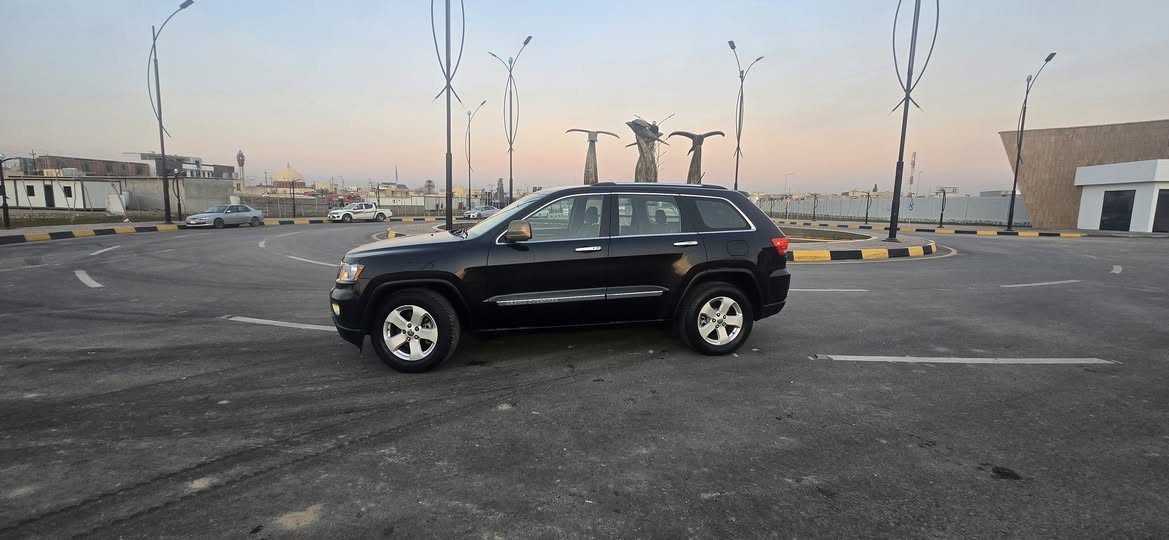 سيارة جيب ٢٠١١ للبيع اراوس كيا حمل او دبل قمارة او بيكم  ما بية حادث داخل سيارة  بس ملاحظات من صبغ  سيارة نضيفة  السعر ١٥٠ ورقة سيارة بسمي هزه جديد رقم مسطرة  
***********   او    ***********  سكني الموصل
