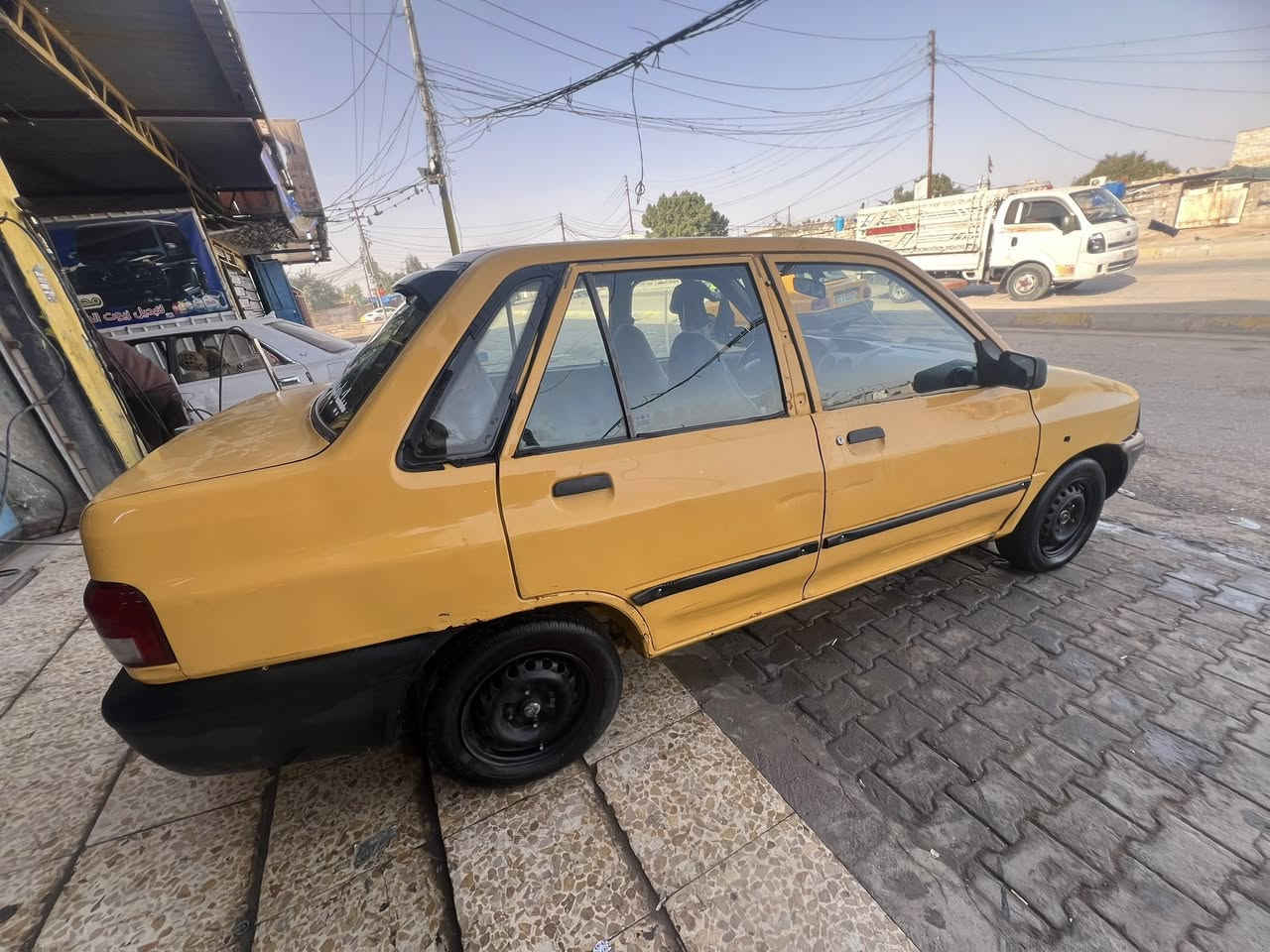 السلام عليكم سايبه للبيع مديل 11رقم احمر راعيها بغداد وماندله سعرها 10 وبيها مجال بسيط حق الجيه ***********
