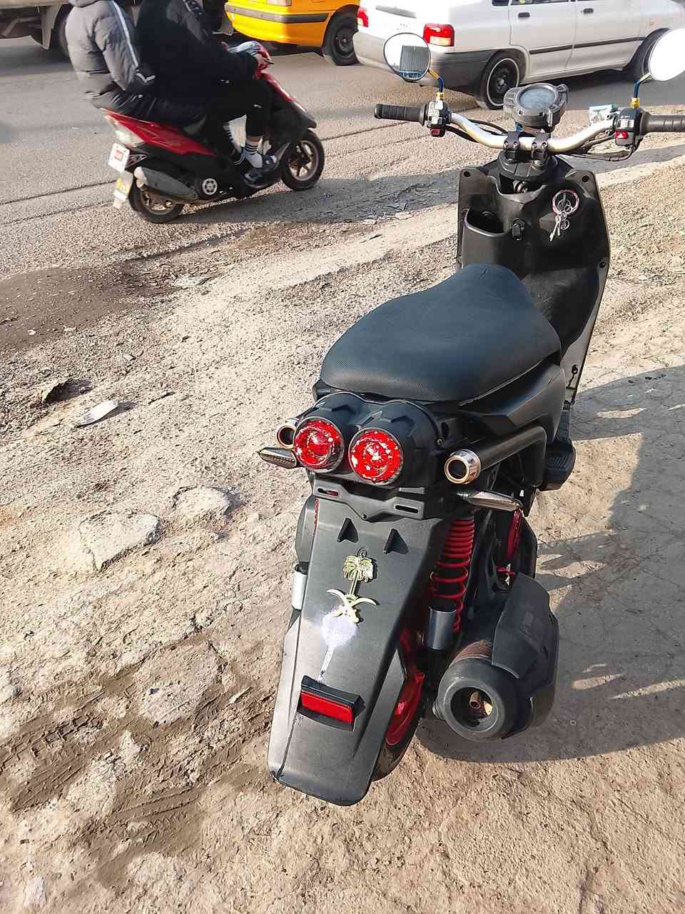 سلام عليكم دراجه جبلية مال رمبه للبيع موديل 2013 صارلها شهر نازله رمبه مكاتبه موجوده باقي تفاصيل ***********
