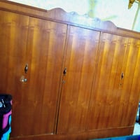 غرفة لبيع خشبة نضيف وحلو سعر 250 وبية مجال 07839186970