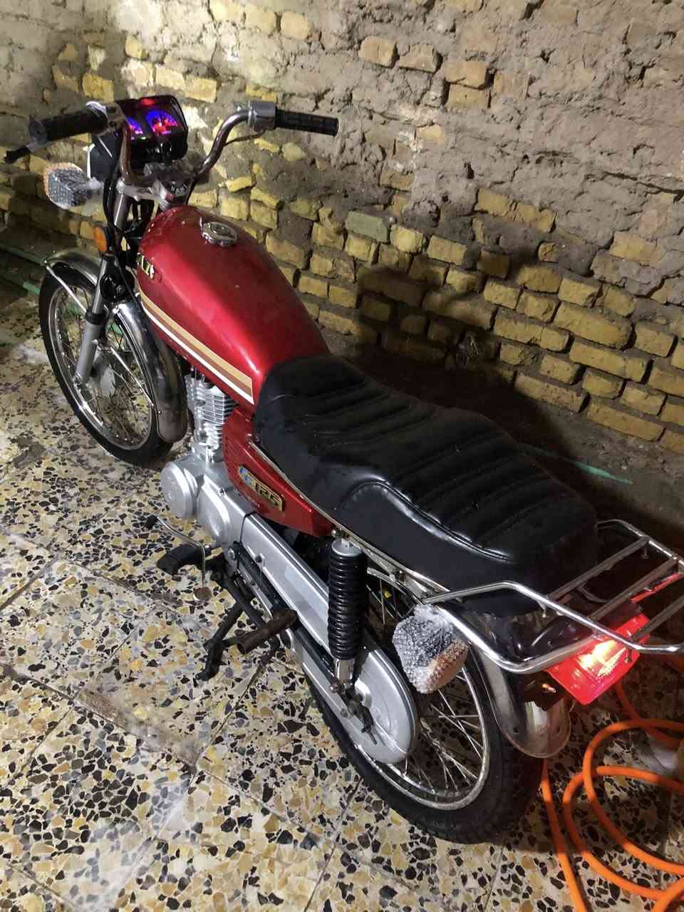 بدون اوراق شاصي نامه للبيع سعر 650 بيها مجال حك جيه ***********
