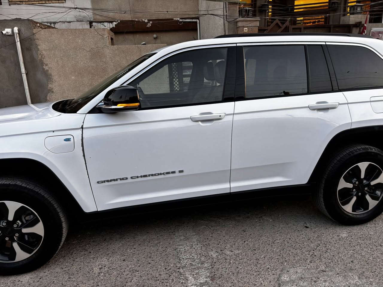 السلام عليكم 
جيب هايبرد وكهرباء موديل 2024
حادث فقط بنيد صبغ بدون شواصي او لغود وصور الحادث مرفقة
محرك 2000 توربو
فول مواصفات 
بصمة 
رادارات
قطعتين تبريد
تدفئة كشنات امامي خلفي
السيارة نظيفه ومابيها نقوصات
ماشية ٩٠ الف
السعر ٢٧٥ ورقة وبيها مجال 
للاستفسار رقم صاحب السيارة 

+964 774 056 0333

مكان السيارة بغداد


**إذا كنت صاحب هذا الإعلان وتريد حذفه لأي سبب، رجاءا أرسل رسالة إلى الدعم الفني**