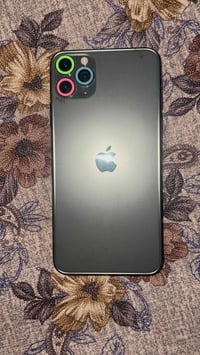 ايفون ١١ برو ماكس • ٢٥٦ • شاشة مكسورة