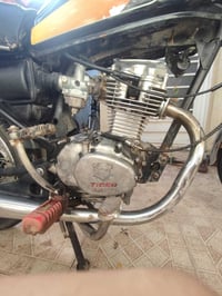 اربعه كير كلك  محرك تايكر موديل 20  السعر 250 وبيها مجال  07812456706