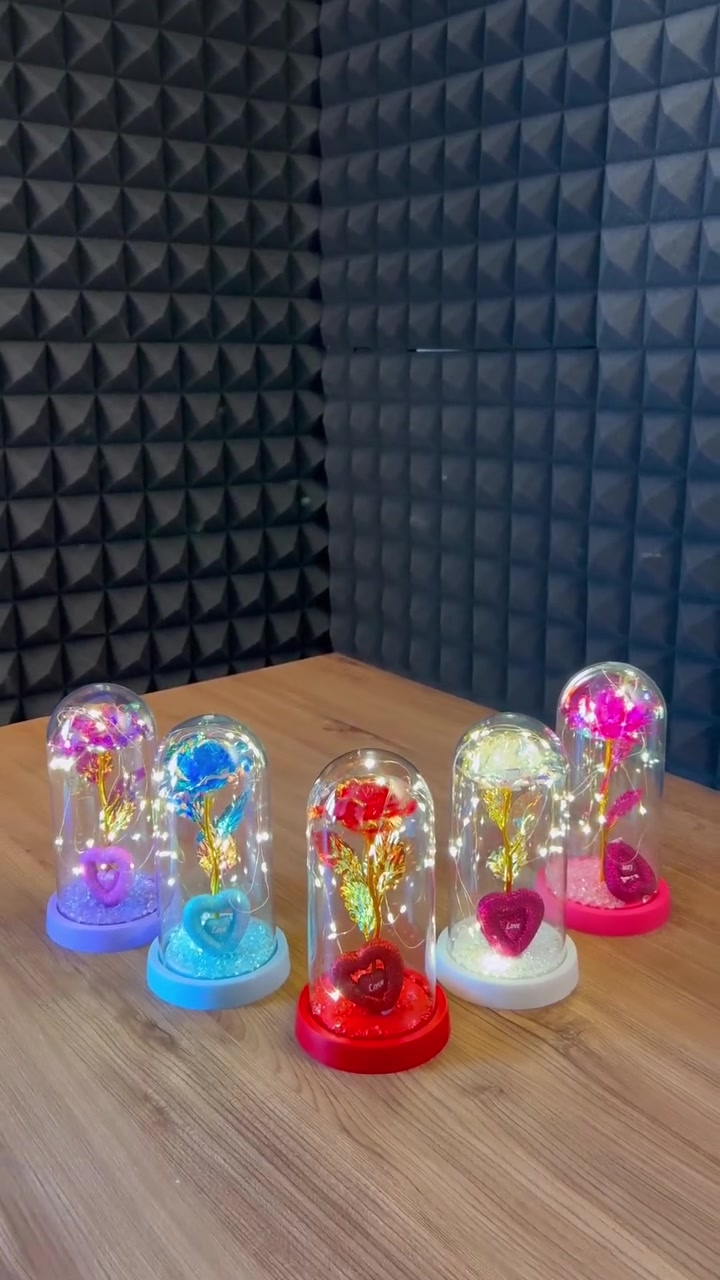 لمبة هدية وردة الحب داخل قبة زجاجية بإضاءة LED بسعر 15,000 دينار:🌹✨ لمبة وردة الحب داخل قبة زجاجية ✨🌹
هدية رومانسية ساحرة تضيف لمسة دفء وأناقة لكل مكان 💡❤️
🔹 الاستخدامات:
لمبة ديكور أنيقة لغرف النوم وغرف الجلوس.
هدية مثالية لعيد الحب، الخطوبة، الزواج، وأعياد الميلاد.
قطعة ديكور مميزة للمكاتب والطاولات الجانبية ورفوف العرض.
تضيف أجواء دافئة بفضل إضاءة LED الناعمة.
مثالية للتزيين الليلي بدون إزعاج للعين.
🔹 المميزات:تصميم مستوحى من وردة "الجميلة والوحش" داخل قبة شفافة.إ
ضاءة LED رومانسية جذابة بعمر طويل واستهلاك منخفض للطاقة.
يعمل بالبطاريات (لا يحتاج كهرباء مباشر).
قاعدة أنيقة ثابتة مقاومة للانزلاق.وردة زخرفية لامعة بألوان متعددة.حجم عملي مناسب للديكور الداخلي.
🔹 محتويات الصندوق:لمبة وردة الحب داخل قبة شفافة.علبة كرتونية مخصصة للتغليف والعرض.📌 الملاحظات:قياس المنتج: قطر القاعدة 11 سم × ارتفاع 22 سم.قياس الكارتون: 11 × 11 × 21.5 سم
🔥 اجعل هديتك مميزة ومليئة بالرومانسية!
📩 اطلب الآن بسعر 15,000 دينار فقط!
#هدية_رومانسية #عيد_الحب #ديكور #إضاءة_LED #زينة #أناقة #مناسبات #ورد_الحب🌹💡🎁✨❤️


**إذا كنت صاحب هذا الإعلان وتريد حذفه لأي سبب، رجاءا أرسل رسالة إلى الدعم الفني**