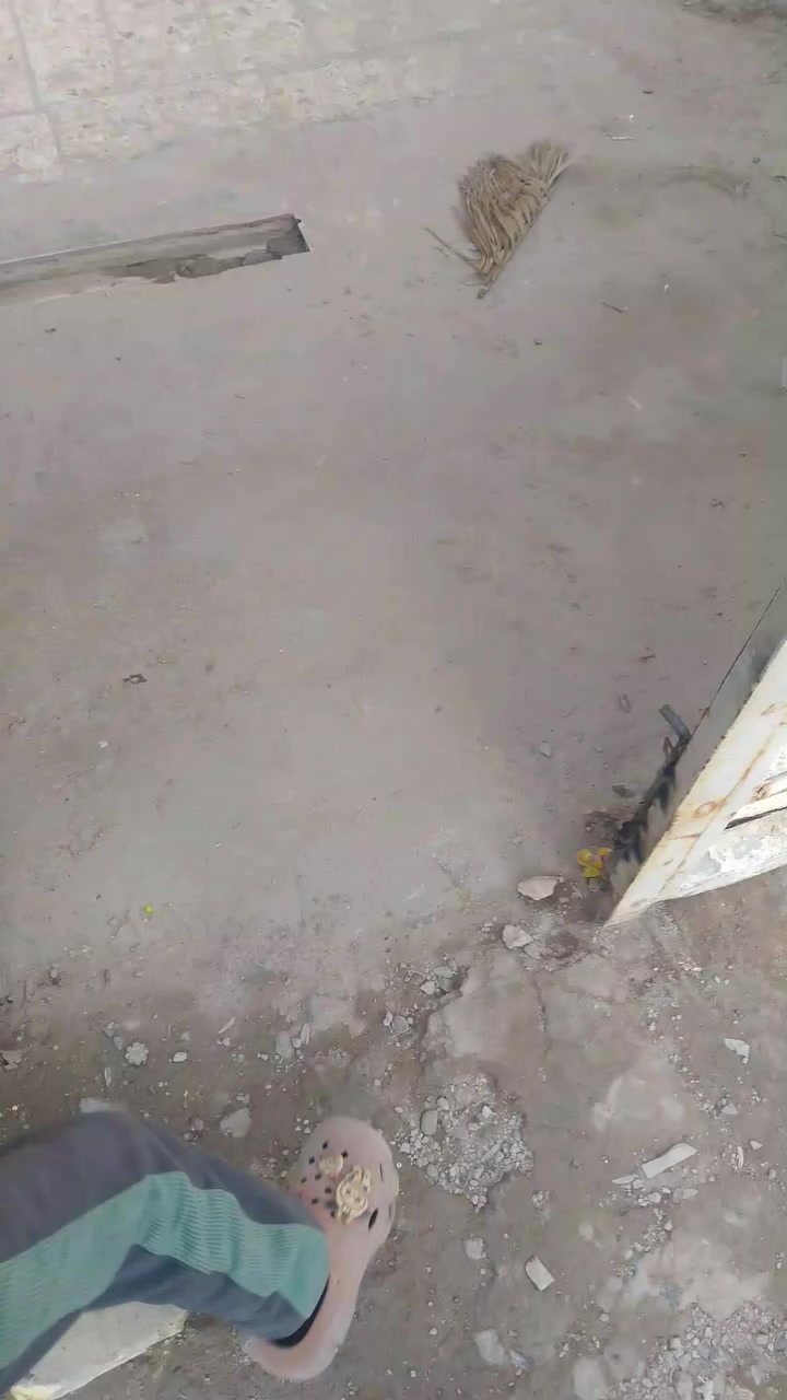 بيت للايجار قرب المدرسةبل سده الكرفانات بلسده الاتصال ***********
