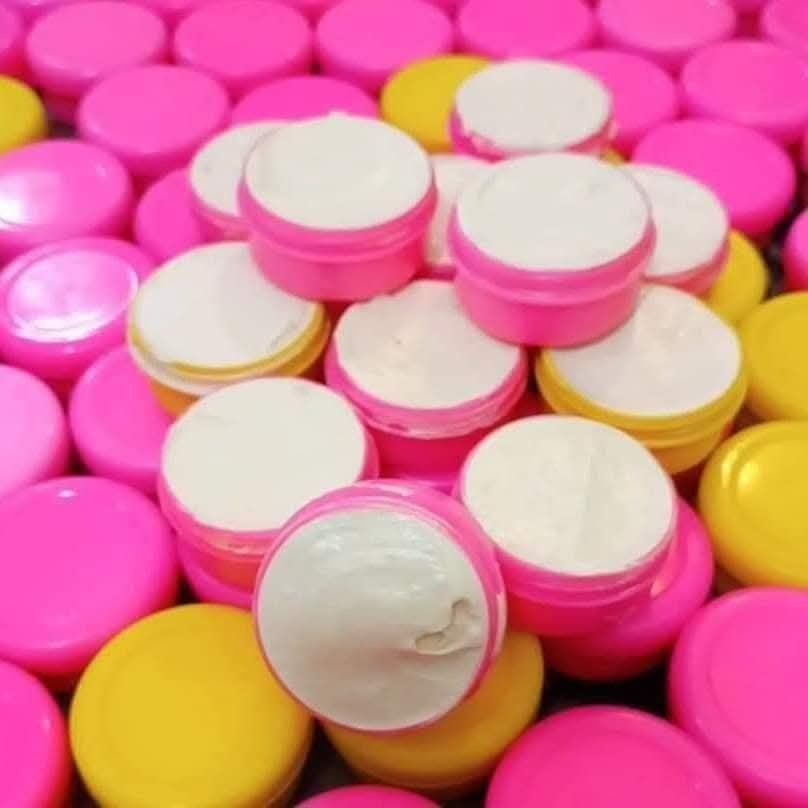 اقوى خلطة تبيض  وجه معجزه امانه الله 

اقوئ العروض وتخفيضات مده يومين تحطيم اسعار سعر جمله منتج يخبل والله العظيم

مخلوطه من18نوع من كريمات طبيه  بنوعيتين مسمن وبدون مسمن مورد وبدون مورد يستخدم للوجه والجسم بنفس وقت 
كلف نمش حب الشباب تصبغات هالات تحت العين  
  والاسعار ويانا نار 🔥

نتائج واضحة بيومين  من الاستعمال
فوائد الخـــلطــــــة

  ازالة التصبعات
- ازالة اكلف والنمش
- ازالة التجاعيد ( ان وجدت )
- ازالة هالات السوداء تحت العين 
-  تضيق المسامات
- ازالة حب الشباب  واثاره
🌹🌹🌹🌹🌹🌹🌹
خلال ثلاث ايام مفعول ملحوظ جدا 

امانه الله مجربه مضمونه وعن تجارب السعر ١٥توصيل مجاني 

الحجز مراسلة الصفحة
التوصيل مجاني لكافة محافظات العراق


**إذا كنت صاحب هذا الإعلان وتريد حذفه لأي سبب، رجاءا أرسل رسالة إلى الدعم الفني**