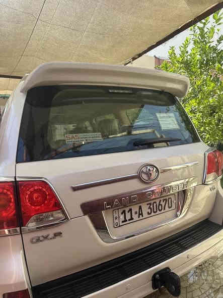 بريمية ٢٠١٣ مكفولة من كلشي رقم بغداد ماشية ٧٢ ألف كيلومتر  وين ماتريد افحص مكانها ديالى بعقوبة رقم الهاتف ***********
السعر٤١٠وبيهامجال للجادين  إذا ماعجبك المشور اعبره $
