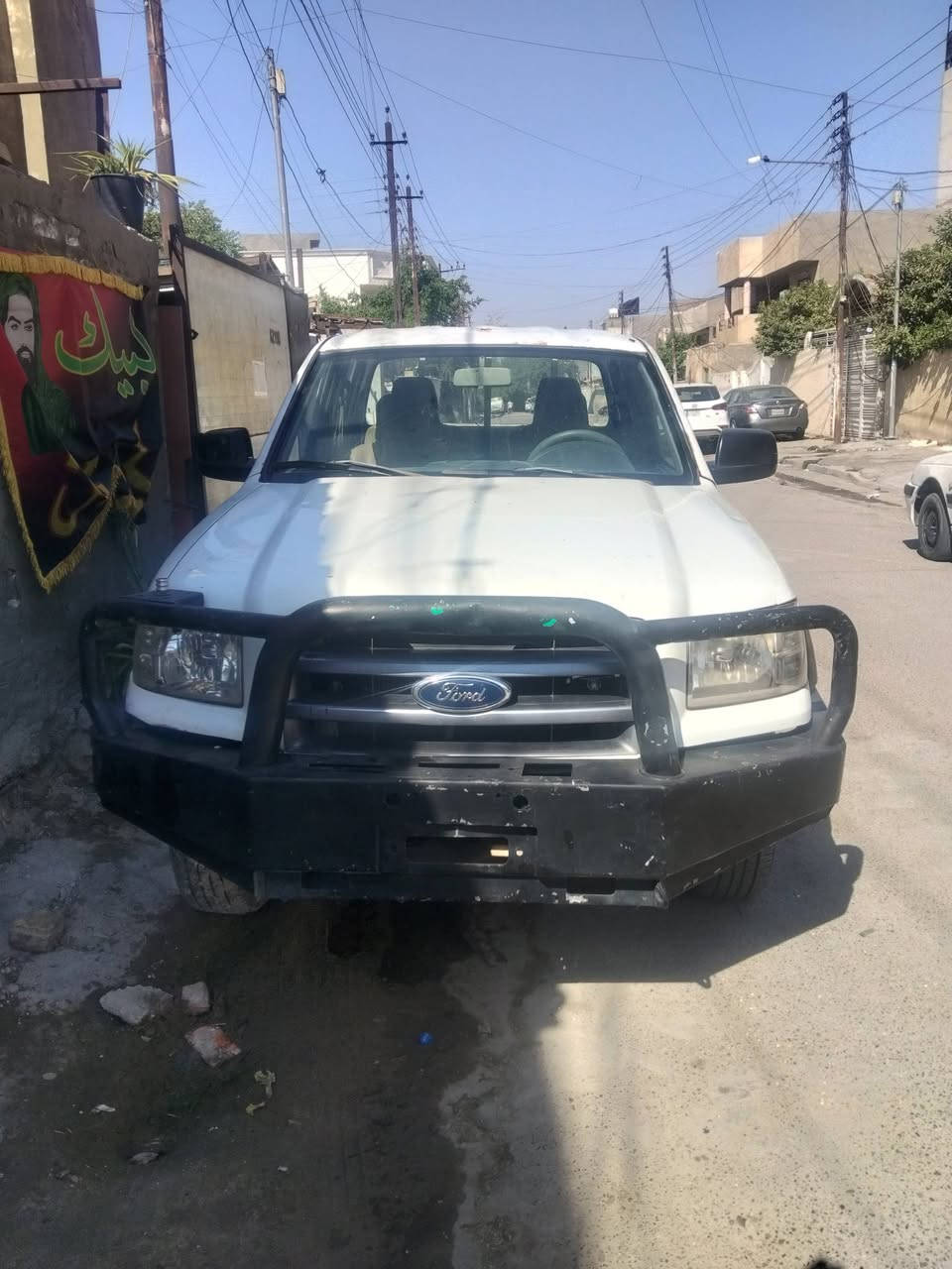 سلام عليكم فورد رينجر. 2008. مال مزاد كتابهه كامل بس تمشي بلمعامله
سياره. نضيفه. كير ومكينه.  خير من الله.   كبل تشغل وتمشي.  السعر. 33 وبيهه مجال. بسيط
***********  اتصل. وبلخدمه
مكاني. البياع الشرطه الرابعه
