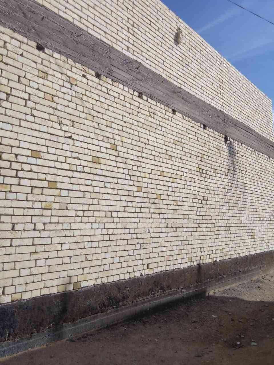 بيت ٥٠متر لبيع حي النداء قرب شارع مجمع بيني علئ٢٠ خلف مجموعة الزر في رقم للموبيل ***********
