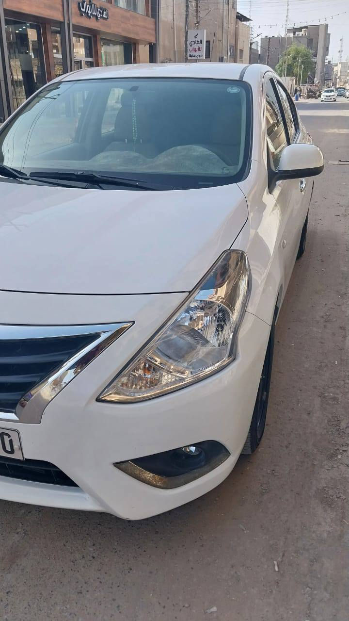 نيسان صني 24 ضربه فقط في الصندوق بدون صبغ وتبديل وماشيه 87الف
 السعر 120
للتواصل الاتصال على هذا الرقم ***********
