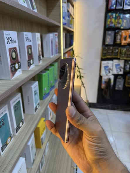 𝐇𝐎𝐍𝐎𝐑 𝐗𝟗𝐂 
رام 12 +12
ذاكرة 256GB
#السعر 265 الف
قناة تليكرام 
https://t.me/dijlah_mobile
للاستفسار راسل الصفحة او الاتصال بالرقم 👇 
***********
الموقع / طوزخورماتو قرب فلكة امام احمد دجلة للموبايلات
