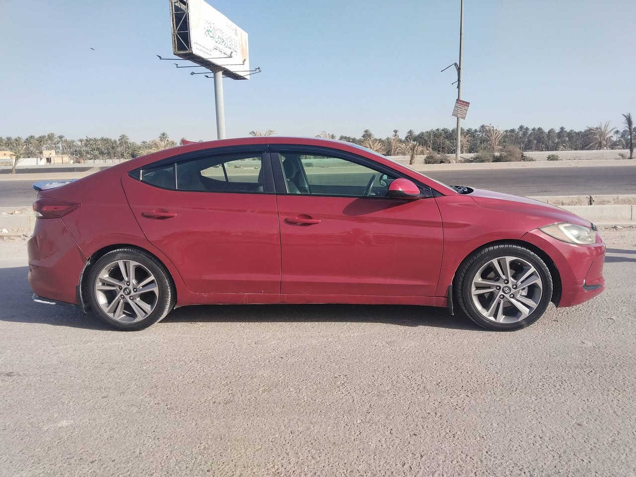 السلام عليكم للبيع السعر 110 الانترا 2017 أمريكية رقم اربيل انگليزي سنوية وهزة ورقام جدد حادثها من أمريكا فقط بنيد وراجع نفسة بيها مكانات صبغ جمالية أقل الاحزام كير مكينة مكفولات تبريد ثلج وي السويج تدفئة  مكفولات صدر امامي خلفي جديد تخم تاير جديد باتري جديد كهربائيات كلها شغالة السيارة جاهزة ربع دينار متذب عليها عنوان بابل المسيب ***********
