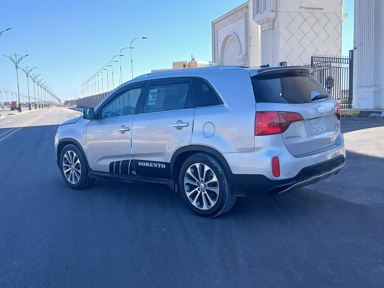 سلام عليكم سيارة نوع سورنتو مديل 2014 امركيه حادثه جاملغ وبنيد السياره فول مواصفات واحد عله واحد تحكم ستيرن جهتين تحكم مري كفاله كير مكينه حداديه تخم تاير تبريد مكينه سته سلندر سبعه راكب ثلاث قطع تبريد كير حداديه السياره جاهزه وحلوه مابيه نواقص السعر 128 وبيه مجال العلوان كربلاء رقم الهاتف ***********

