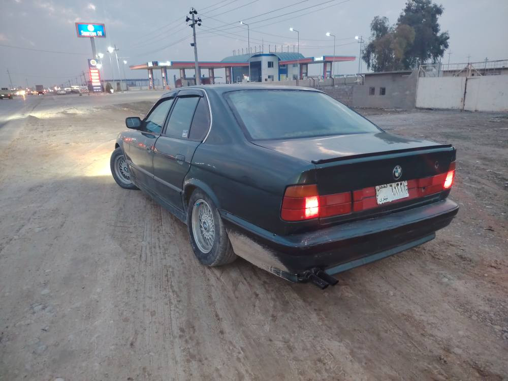 بئيم موديل91 كيرمكينه به شه رت مكينه520كيرعادي ارم بلاستيك هه ولير جام كارباي تاخم تايه ويل نويه سياره كي هه تا بلي خاوين و جوانه پیشو پشتی کە بسە  کابسە لايت زينويه داخي زور خاوينه بخ لوجواني نرخ 23مجال برايانه ***********واتساب فايبه ر أربيل, العراق
