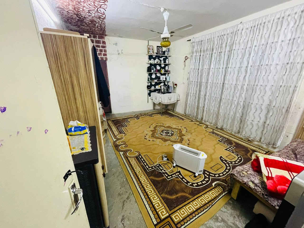 مكلف فقط لنشر //دار للبيع طابقين في منطقه مصلى بيت ركن قرب كراج ده ده حمدي هذا رقم صاحب الدار***********
