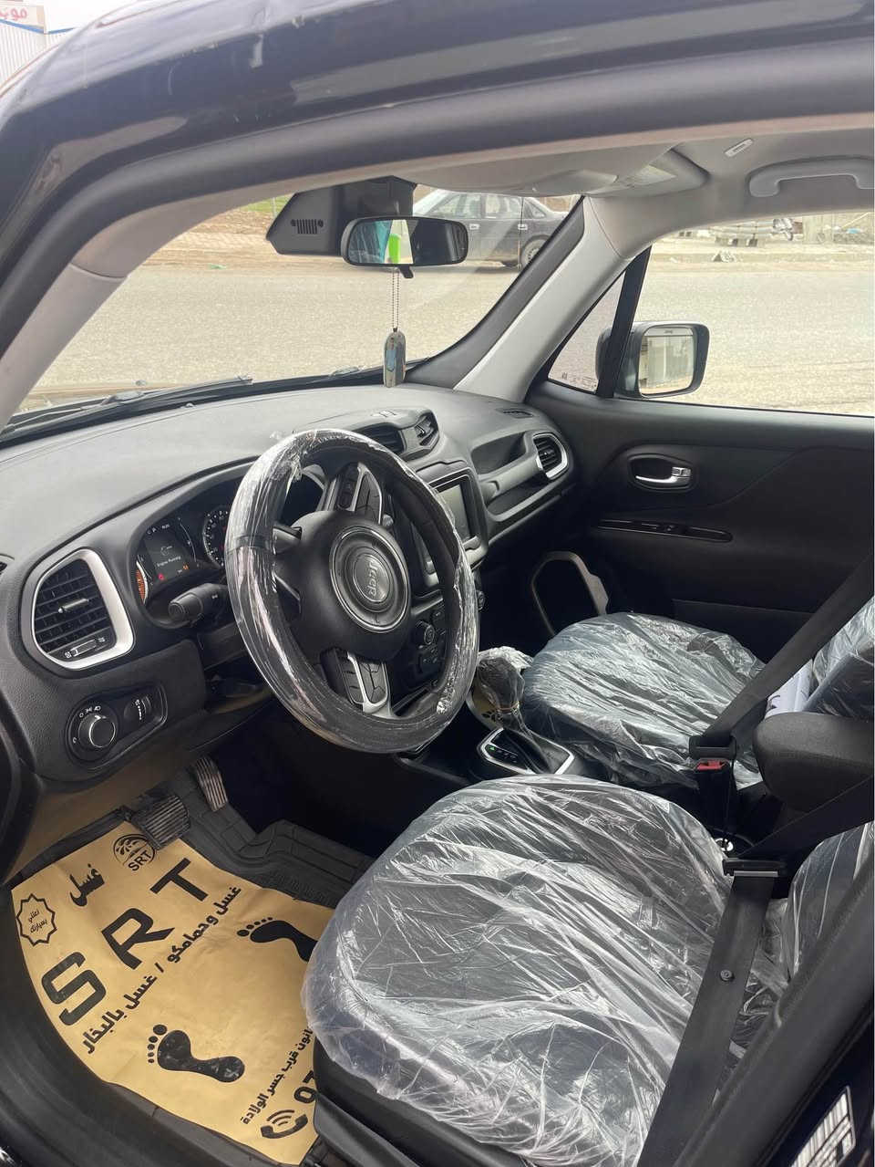 السلام عليكم 
للبيع جيب رنكيد 2021
لون اسود
حادثه چاملغ بدون ذواخل بدون ايرباك 
 

شاشة ايپاد
هندبريك بصمه  
كامرة خلفيه
ويل كب  
ماشيه 90  الف كيلو
تريد وكالة تريد تحويل 
محرك 2400
تبديل بلكات اصلية  
تخم تاير ياباني اصلي
السعر124مجال بسيط 
***********
بو فروشتن جيب رنگيد2021
رةنگ رةش
يةك چاملغ و بوياخة بي ناوي بي ارباك
مواصفات
سپورت
شاشة ايپاد 
بريك بصمة
كاميرة 
ويل كپ
گير و مكينة بةشةرت
مكينة 2400
4پلاكى تازةى شريكة
4تايي تازة  
نرخ 124
*********** كركوك, العراق
