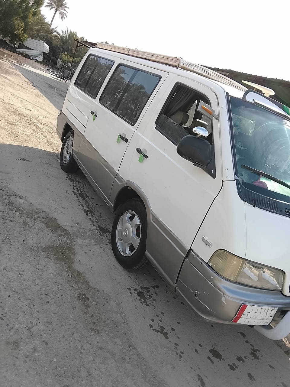 السلام عليكم ستانه موديل 98سنويه لل28 گير مكينه جديد حداديه جديده سياره تعمير جديد رقم بصره وكاله عامه ب اسمي السعر 68 وبيهه مجال 
للتواصل ***********
