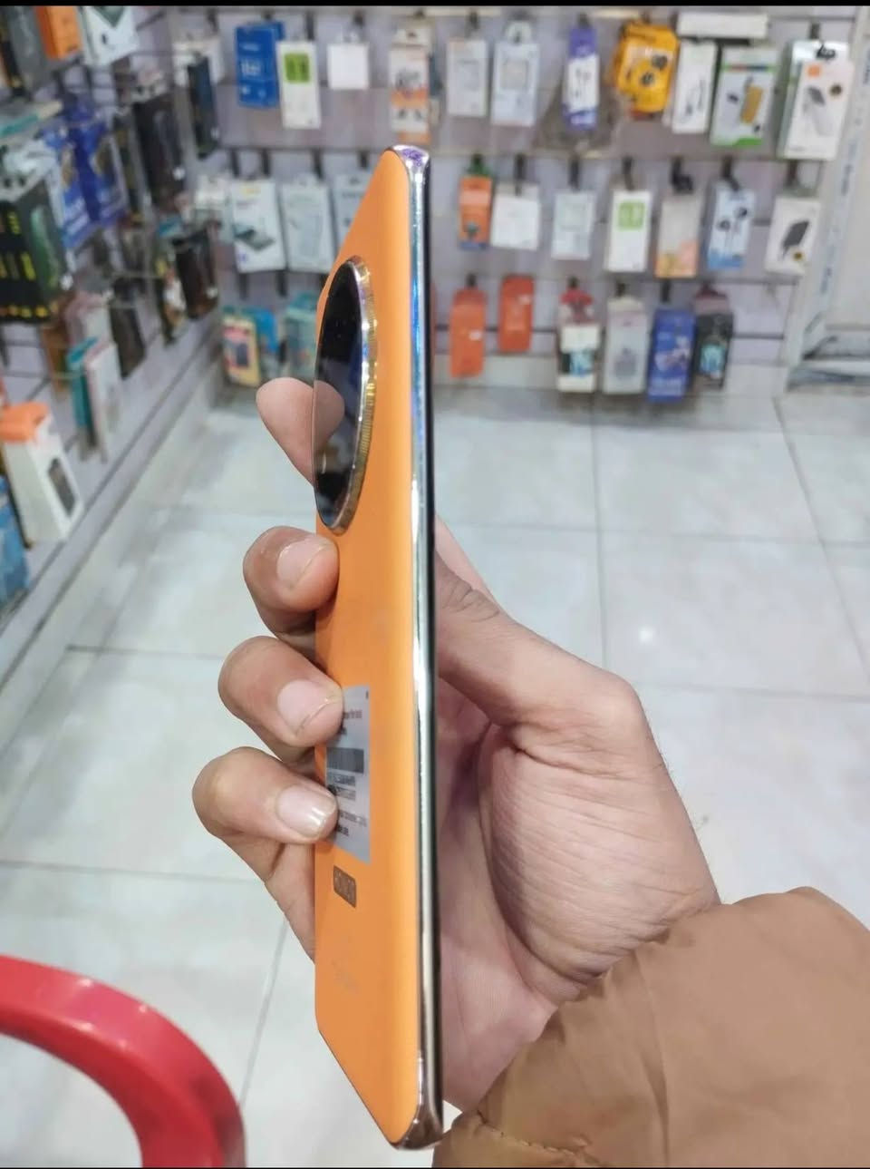 هونر5G X9C ذاكره256 نضيف ومكفول وغراضه ويا سعره 275 ويرهم مراوس ***********
