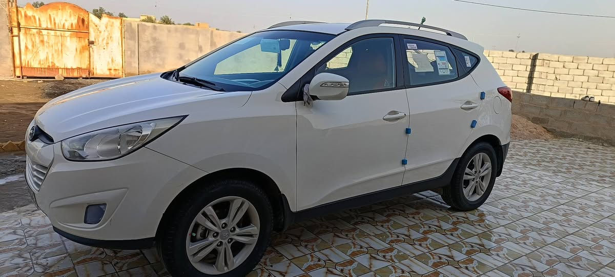 توسان للبيع  خليجيه مكفوله مكينه مفتوحه السيارة بسمي مداور ثاني يوم رقم ذي قار  مكاني الناصرية سيد دخيل السعر137رقم ***********
