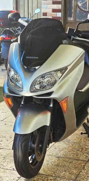 السلام عليكم دراجه فورزا 0'8 دراجه كفاله عامه وبصمتين ماشيه ١٧الف عنوان بغداد البياع للاستفسار ***********
***********
