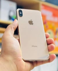 ايفون iPhone Xs Max عربي شرق اوسط نموذج M ذاكره 256 لون ابيظ  كله بلاد...