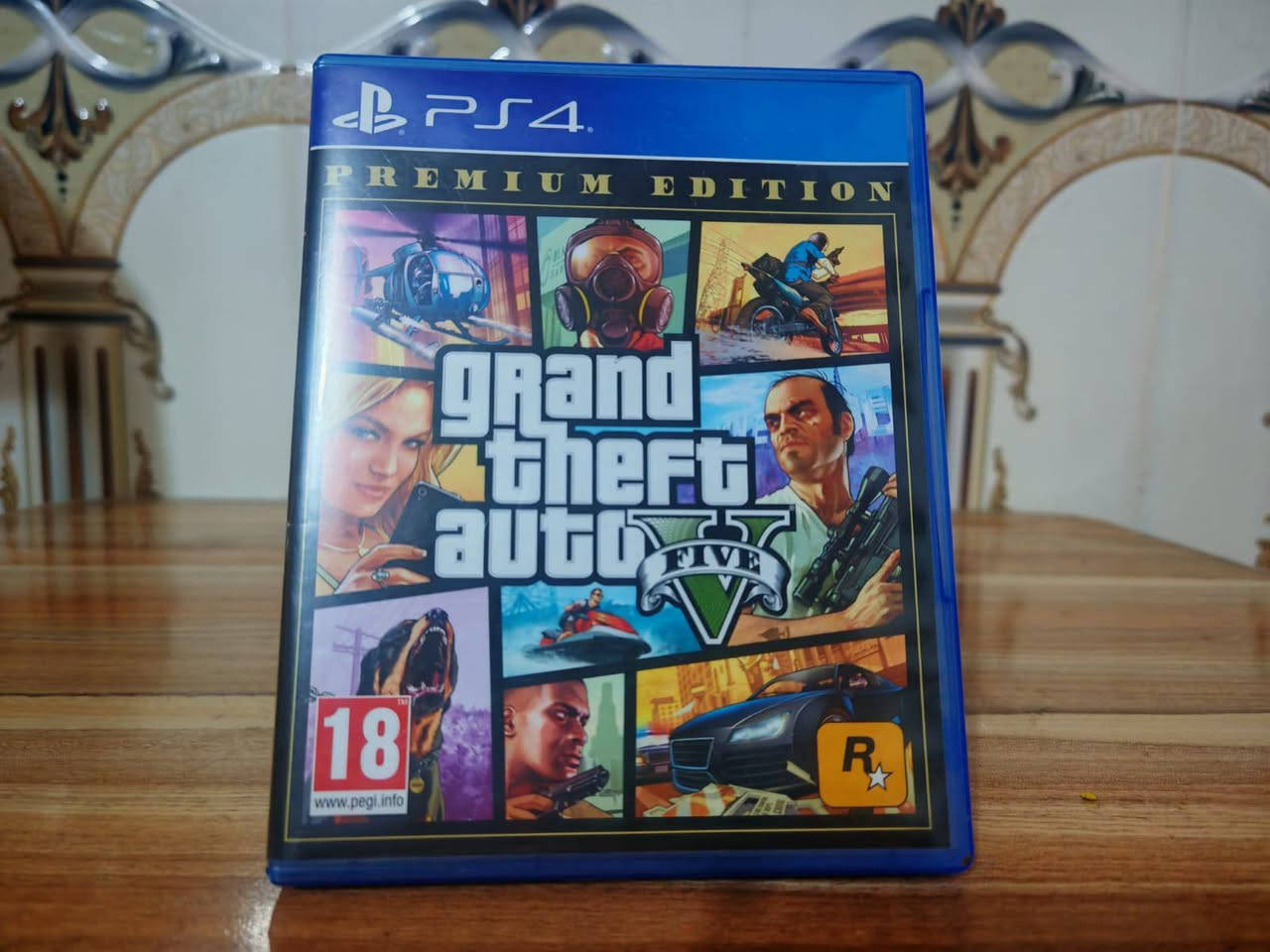 سلام عليكم بلي فور للبيع اونلاين نضام ١٣ تجي ويا ملحقاته وبي حساب وتجي ويا هديه قرص gta5  مكاني النجف و يوجد توصيل جميع محافضات العراق بسعر ٦ ألاف دينار عراقي وكذالك يوجد توصيل  في النجف بسعر ٣ دينار عراقي وسعر البلي ٢٥٠ الف قفل رقمي للتواصل والأستفسار ***********
