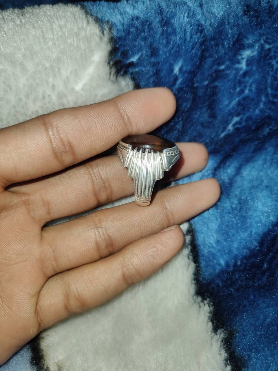 سلام عليكم خاتم فضة صياغة بحرينية فضة 1000 مراوس بصياغة ملائية ثقيلة مكان بغداد المشتل


**إذا كنت صاحب هذا الإعلان وتريد حذفه لأي سبب، رجاءا أرسل رسالة إلى الدعم الفني**