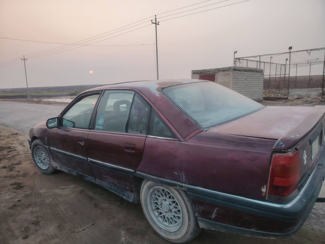 اوبل اوميكه موديل 91  سنويه جديده  رقم نجف مداور ثاني يوم عوزها تنته وعزوها دوشمه  سياره بلاديه مال جناي السعر 20 بي مجال  مكان السياره الرميثه صيطره العارظيات  ***********/***********
