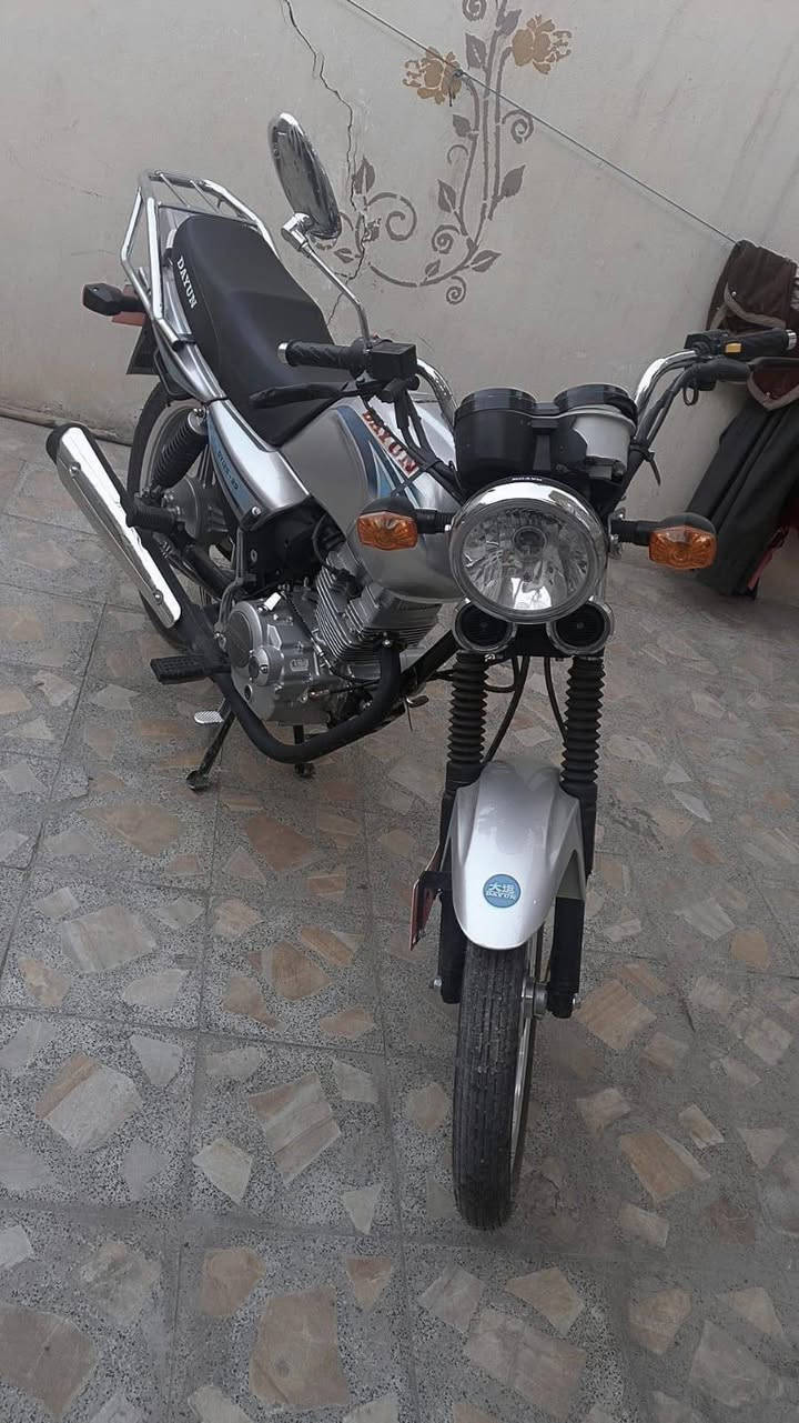 دايون عضم لبيع مديل 2023 طالعه بل2026 ماشيه اربع تالف
***********
