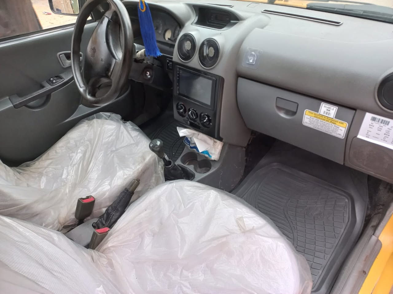 سلام عليكم سايبه مديل ٢٠١١لا ضربه ولا صبغ شواصي نضيفه كير ومحرك خير من الله السياره بسمي سنويه ٢٠٣١ السعر ٢٦ وبيها مجال العنوان بغداد الحسينيه الراشديه ***********
