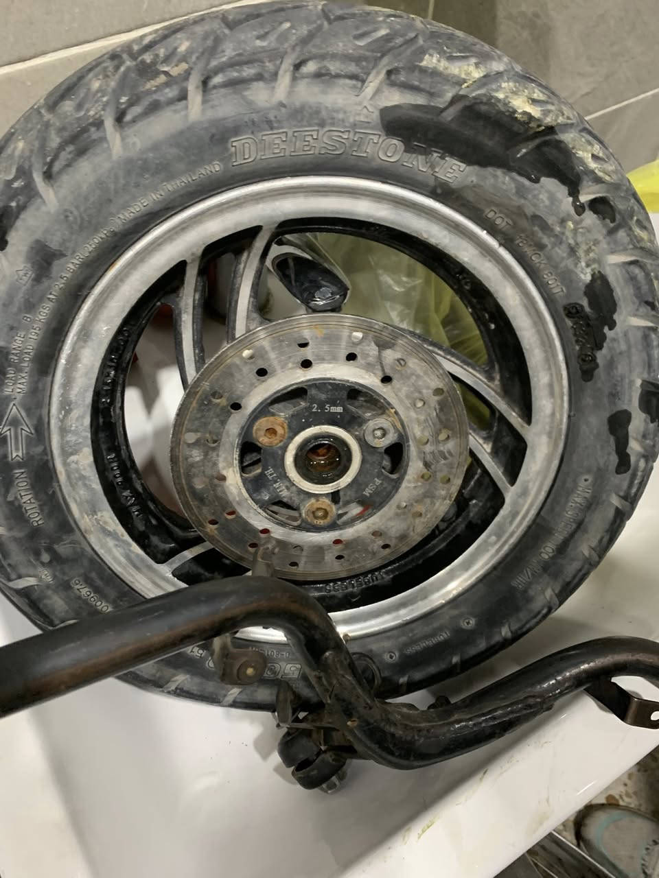 ويل امامي وتاير نضيف واذا تلكه هيج ويل خسارلكياه بلاش سعر40


**إذا كنت صاحب هذا الإعلان وتريد حذفه لأي سبب، رجاءا أرسل رسالة إلى الدعم الفني**