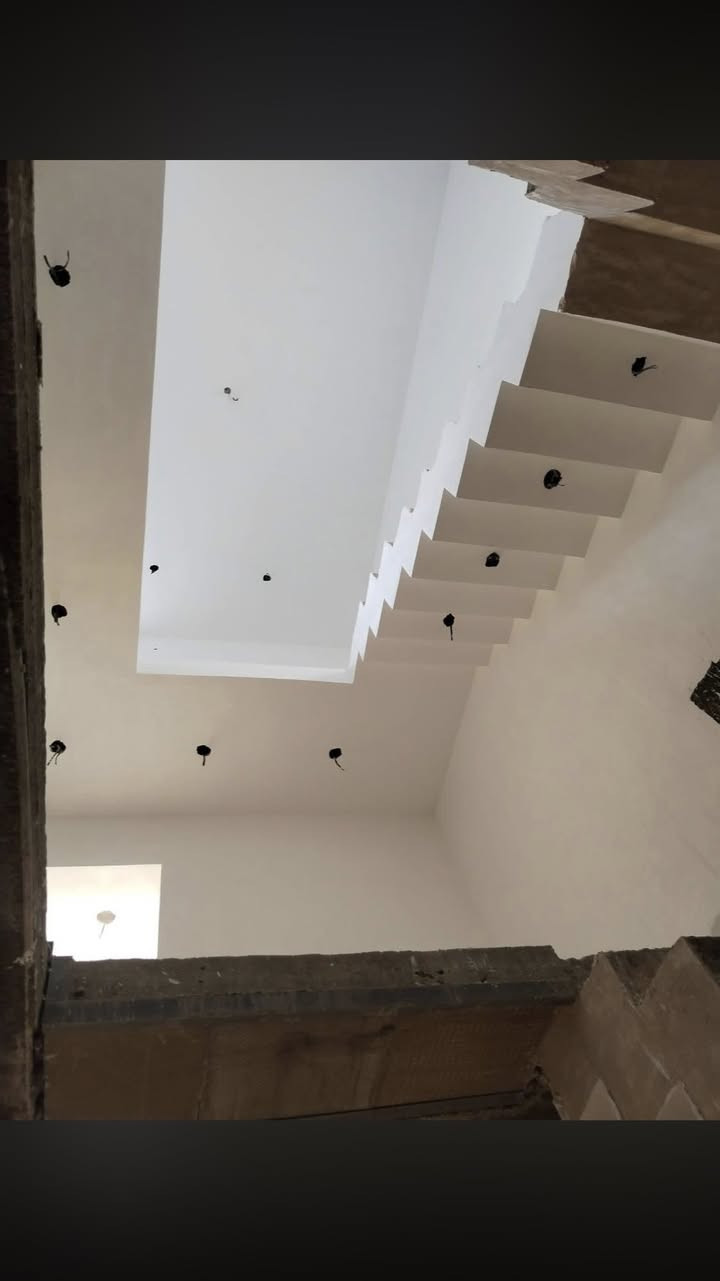 سلام عليكم كادر جص وبورك ولبخ سمنت وطلس وتطعيم واجهات وتطيبك واجهات .***********
