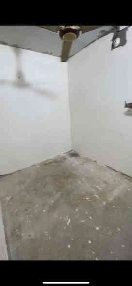 مشتمل للايجار حي بغداد غرفه وصاله ومطبخ وحمام ب250 وبي مجال قليل ***********
