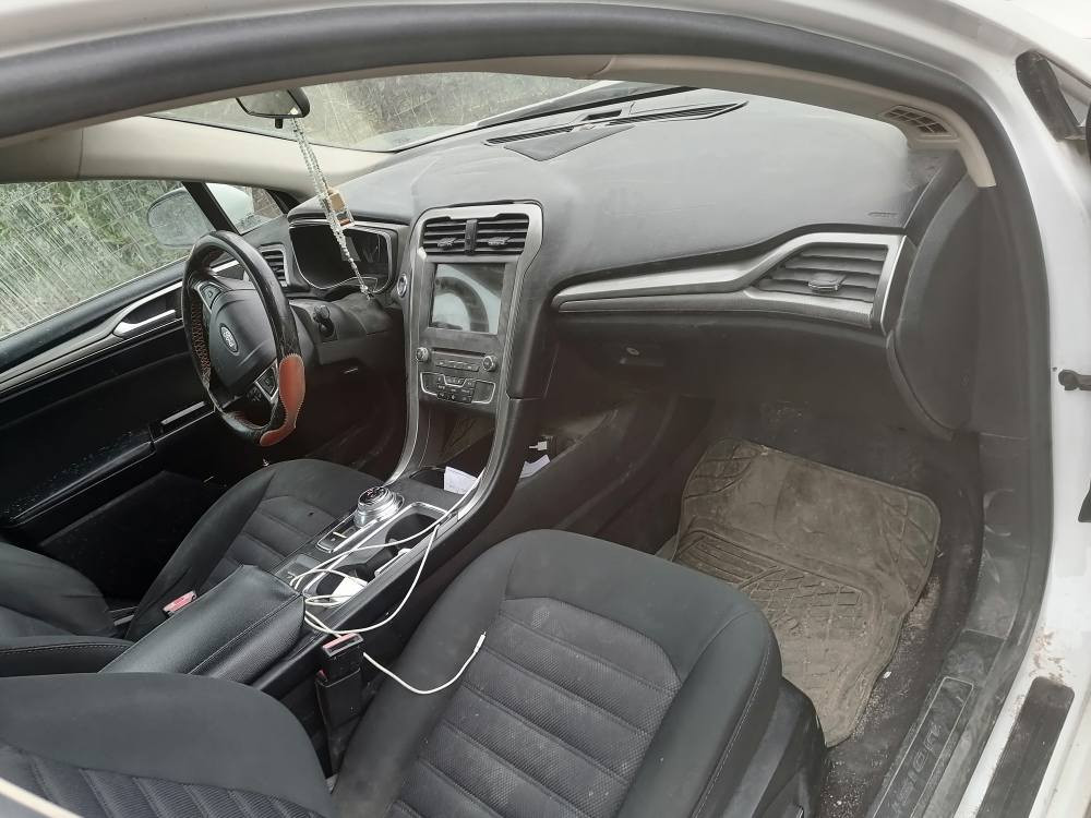 فورد فیوژن 2017
مەکینە 2.5    se    سێ شاشە
سێ پارچەی پشتی هەیە ژوورێ ی هەیە
ئێرباگ نەتەقیە 
پێشی و ناودەرگە نیتی 
سەنەوی بەسەرچووە 
نرخی فرۆشتن 108 و مجال 
گۆڕینەوە بەسەیارەک مۆدیل وەک خۆی یان بەرزتر بێت أربيل, العراق


**إذا كنت صاحب هذا الإعلان وتريد حذفه لأي سبب، رجاءا أرسل رسالة إلى الدعم الفني**