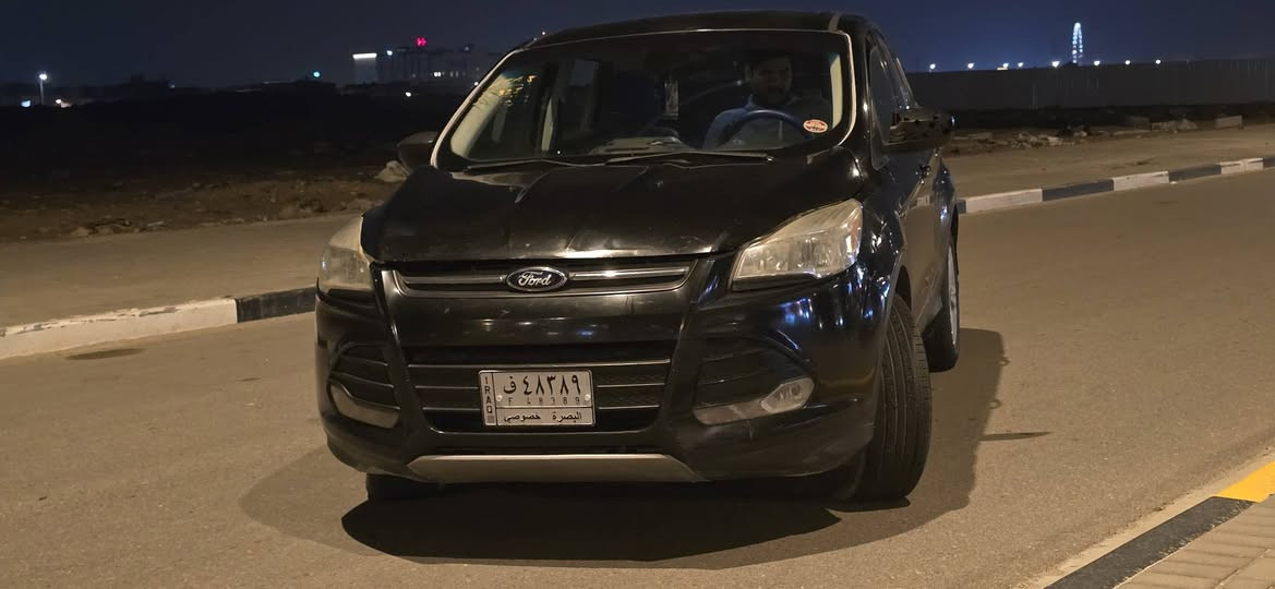 فورد إسكيب 2013
 محرك 2000 تيربو (ECO BOST) المرغوب
سيارة جاهزة من كلشي كير محرك كهربائيات حداده شاشة وكامرة خلفية تحكمات استيرن رقم بصرة سيارة داخله كلين بيها فقط بارد بلجاملغ والباب
مكان السيارة بصرة 
السعر 97
*********** البصرة, العراق
