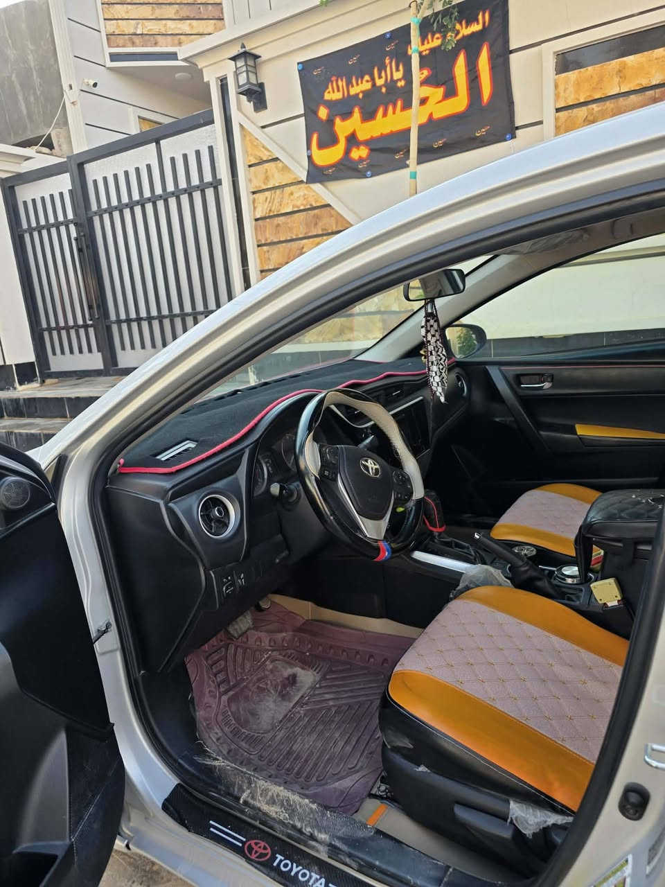 السلام عليكم سيارة كورلة للبيع
موديل 2019
لون سلفر 
ماشية 81 الف 
صور امريكا والسونار مرافق بل منشور بدون ايرباك 
مكان ديالى 
رقم اربيل دولي
رقم ***********
