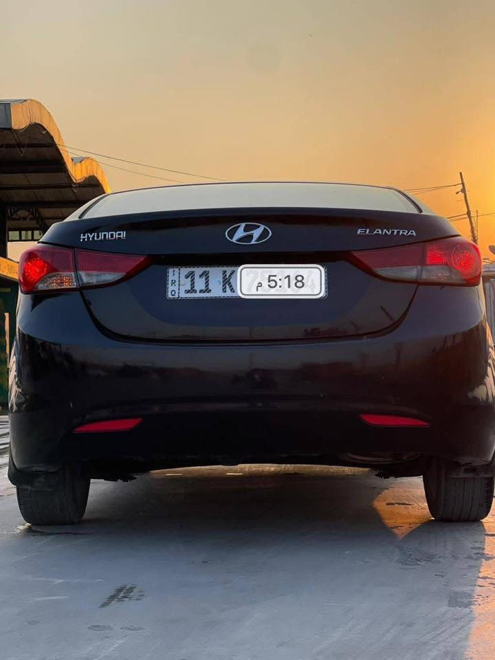 سلام عليكم الانترا خليجي موديل 2014 سيارة جديدة وعلى ايدي وماناقصها اي شي بيها 3 قطع صبغ فقط اثر شخط بدون اي دواخل رقم بغداد بأسمي 
 
ترهم للبيع او مراوس 
مكانها بغداد الكاظمية 
الاتصال ***********
