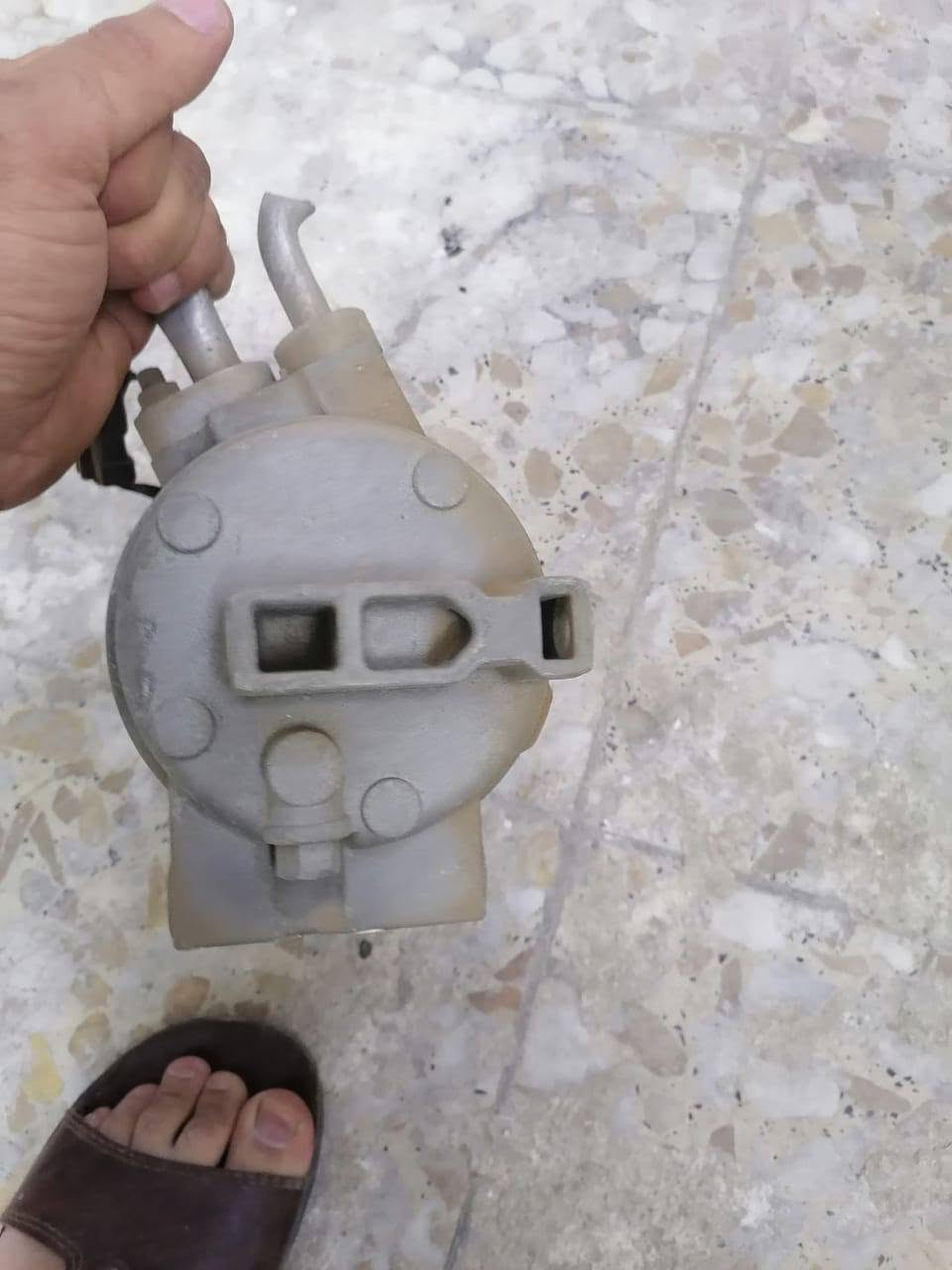 سلام عليكم كمبريسر هيمي مال كصه السعر ١٥٠ الف للأستفسار *********** العنوان بغداد
