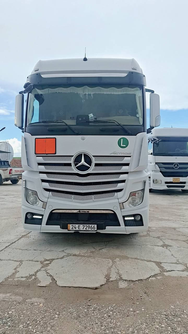 بسم الله الرحمن الرحيم 
النوع السياره . مارسدس اكتروز وحش تاك ويل دبل قماره راس تريله فقط للبيع .قماره وصط 
موديل  2018.  حجم محرك 18.45 محرك ذهبي حجم 71
مواصفات . تبريد هاف . ثلاجه داخل . دبل مناميه . دبل تانكي كاز . كاميره حساس . محور قصير . شاصي عدل امامي سبرنك .
سياره ماشيه . 930 الف حقيقي . طخم تاير جديد 
كير محرك اكسن قماره شاصي صبغ مكفول كفاله عامه شرط 
رقم سنويه هزه جديد نيضام جديد سنويه وحد . رقم دهوك  تحويل مباشر . حصه كاز موجود 
السعر 355 . معا مجال 
عنوان معرض هوار طريق دهوك موصل جمبور عميريه 
***********
***********
***********
