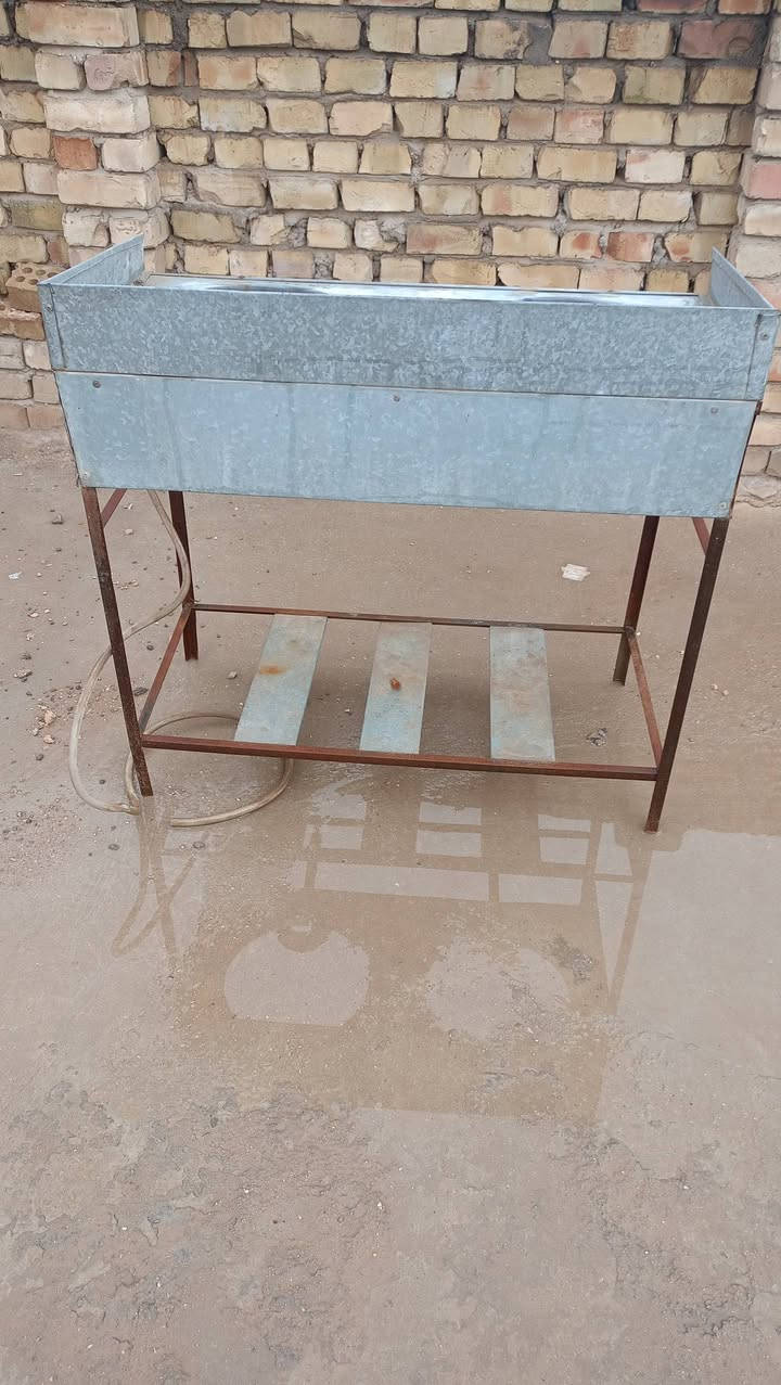 هاذ الطباخ للبيع مال مطاعم نضيف جدأ مثل متشوفون عينين الشراي يتصل علة هاذ الرقم  ***********
