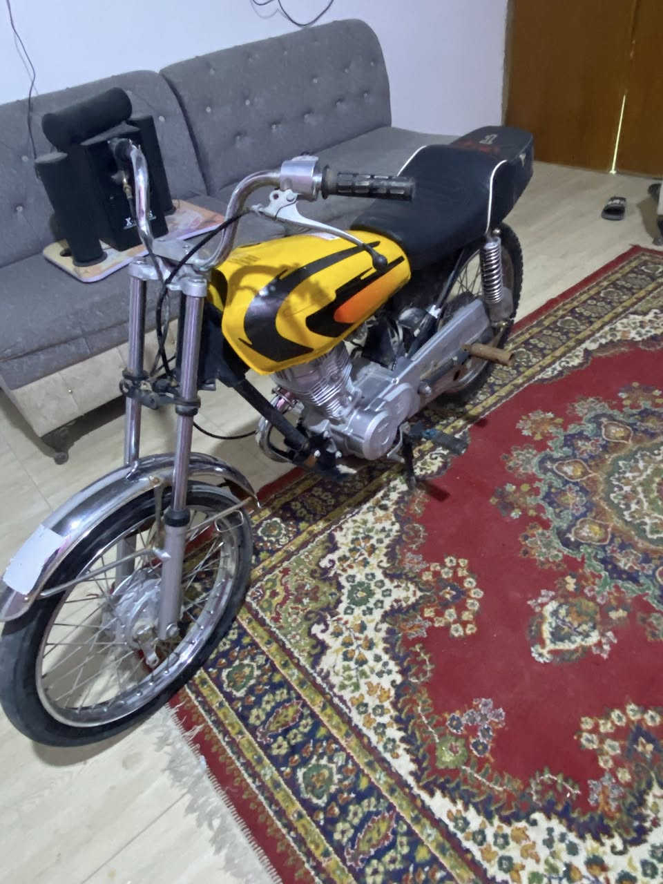 سلام وعليكم دراجه للبيع ادوات محرك خير من الله ما ناقصها شي نعومه فول سعر 450 بيها مجال كلش قليل دراجه  جاهزه ماناقصها شي عنواني بصره شط العرب الجزيره ***********
