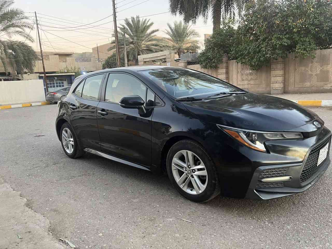 السلام عليكم 
للبيع كورله هاج باك موديل 2021 بيه ضرر جاملغ وبنيد شرط بدون دواخل 
محرك 2000 شرط لاتنقيص ولاتبخير كير شرط 
المواصفات SE
تحكم استيرن جهتين 
بصمه تشغيل +تبريد شاشه 
هندبريك بصمه صدر جديد امامي وخلفي 
السياره حلوه وجاهزه مابيه اي نقص 
صدر كهربائيات كله شغاله 
السياره رقم بغداد معوقين بعد سنتين اتصير حره 
يعني شرط الوكاله منل شرعي 
السعر 115 وبيه مجال للشراي 
الاستفسار ***********
