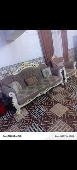 تخم كامل 4كراسي مع كرويتات 2 مع طبله كبيره وأربع طبلات صغار السعر600 وبي مجال الشراي يتصل ع الرقم***********
