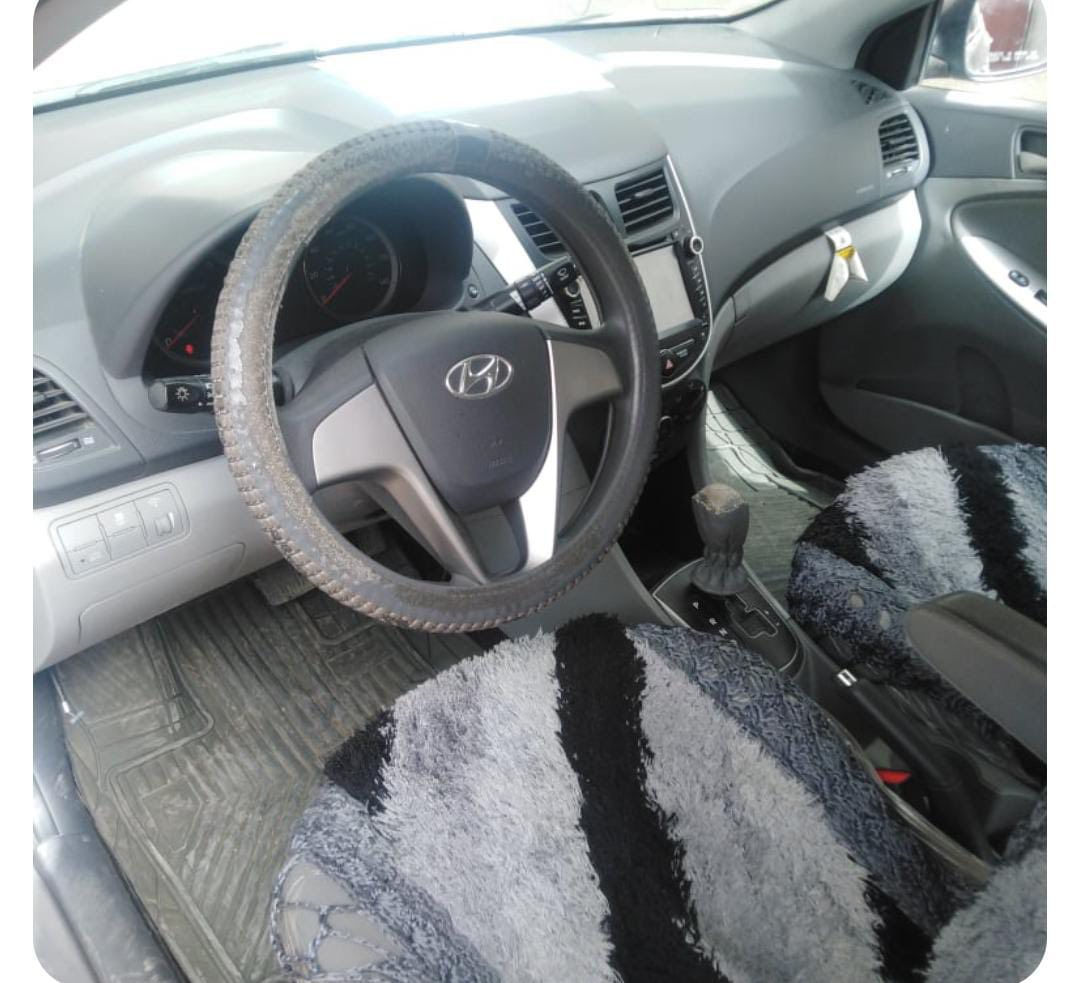 للبيع سيارة اكسنت وارد أمريكي موديل ٢٠١٧
گير توماتيك جامات كهرب شاشة كاميرا خلفيه نظام اقتصادي تدفئة و تبريد فول طخم تايرات جديد گير شرط و محرك ما مفتوح 
للاستفسار الاتصال على الرقم 
***********
