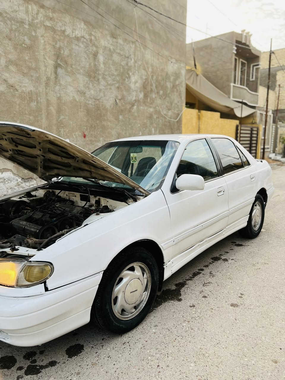 السلام عليكم 
النترا للبيع موديل 1995 سنويتها صاقطه 
مكينه مسكر  كير عادي 
شواصي نظيفه  فرممات شركه 
كير محرك خير من الله سياره كلش حلوه 
تخم تاير جديد سياره ما بيها اي ضربه 
دواخل نظيفه ترايها يخبل صدر نظيف 

 السعر :28 بيها مجال قليل 
العنوان:بغداد - الكماليه 
رقم الهاتف: ***********
