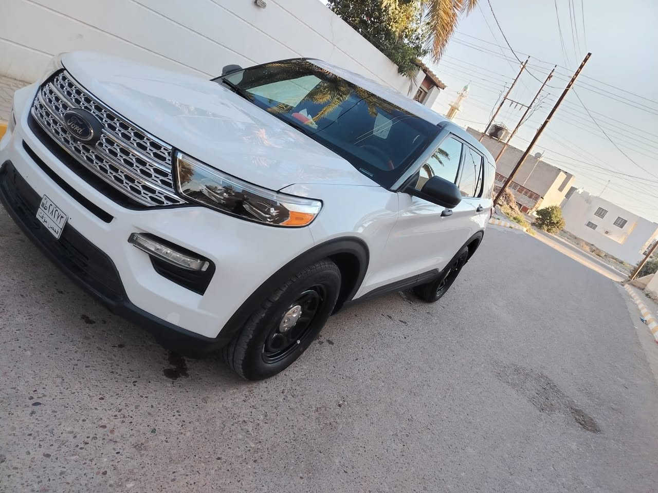 السلام عليكم

للبيع فورد اكسبلور بوليسي  2024 

وارد امريكي ضرر بسيط بيه بس البنيد مصبوغ بدون دواخل شاصي ولغد سليم 

صوّر الحادث مرفقه مع الصور 

مواصفات بوليسي 

محرك 6  حجم  3300

كير تعليك 

سيارة حلوه وجديده ضرر بسيط بيه بس البنيد صبغ يعني قطعة وحده 

السيارة حره بدون رقم 

السعر  180 وبيه مجال الشراي يخابر 

‭0773 253 3889‬
