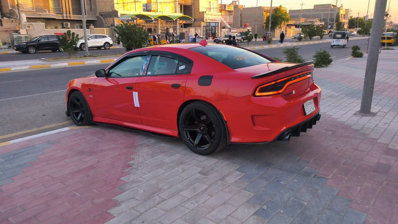 جارجر موديل 18
 v6.3600
رقم بغداد باسمي سنوية 2028
ماشية 119 
بنيد محدث فقط والباقي كفالة من الصبغ والتبديل 
مكينة جديده كارتون ستوني شادها تبريد تدفئة تخم تاير جديد صدر قبل شهر مبدله كامل 
لايت عدسات LED الماني 
سيارة كلش جديدة واحلا من صور 
حادث امريكا مرفق 
السعر 225 وبيها مجال 
مكاني واسط 
***********
***********
